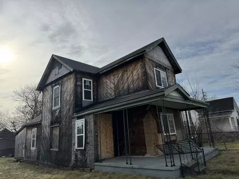 643 Holly Ave, Indianapolis, IN 46221