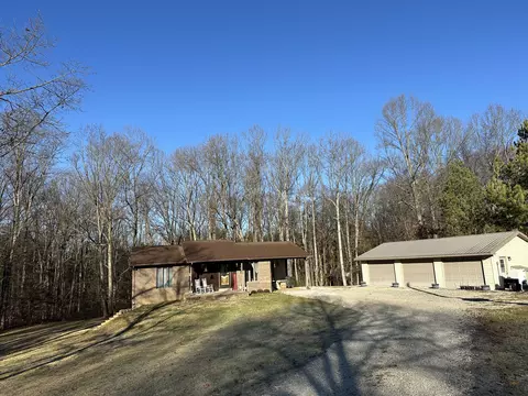 4882 N Hunter Rd, Campbellsburg, IN 47108