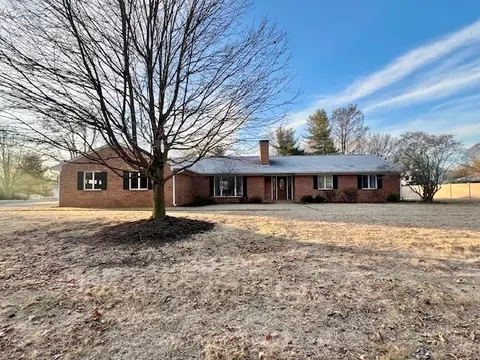 4445 N Riverside Dr, Columbus, IN 47203