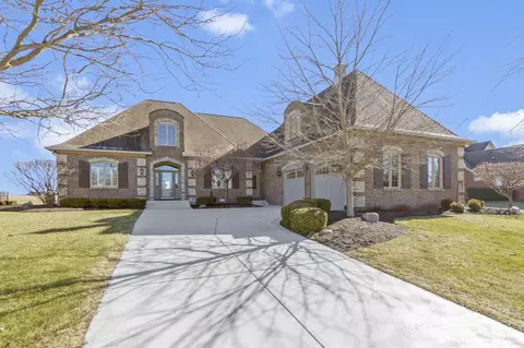 16432 Valhalla Dr, Noblesville, IN 46060