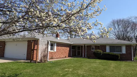 8069 Stafford Ln, Indianapolis, IN 46260