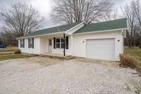 386 Mill Spgs, Fillmore, IN 46128