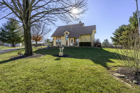 5015 Maple Grove Rd, Martinsville, IN 46151