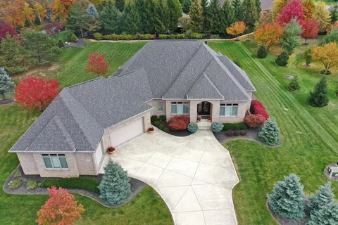 5995 Claybourne Dr, Bargersville, IN 46106