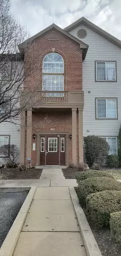 8901 Hunters Creek Dr, Indianapolis, IN 46227