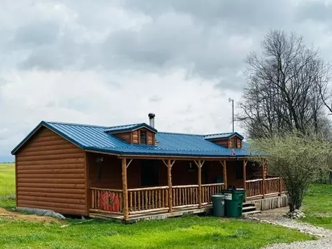 3969 W Cr 50 N, Connersville, IN 47331