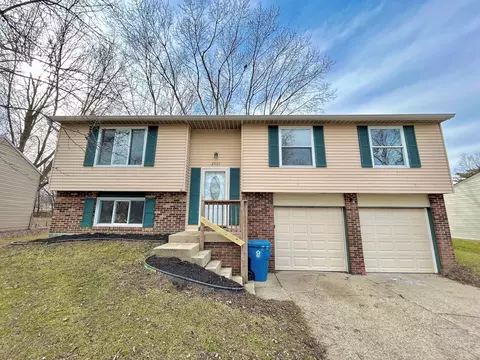 2536 Fairhaven Dr, Indianapolis, IN 46229