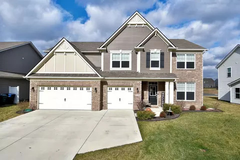 4736 Rocky Hollow Dr, Indianapolis, IN 46239