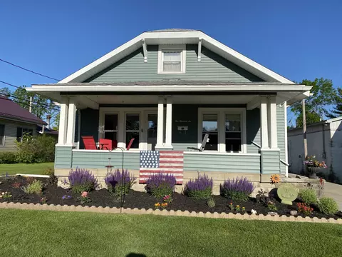 106 S College St, Rockville, IN 47872