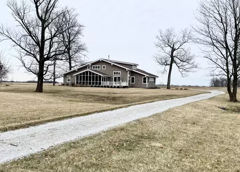 107 N Stone Rd, Liberty, IN 47353