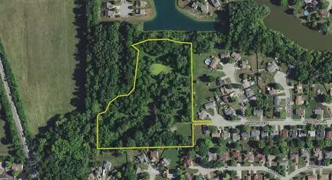 3306 Pleasant Lake Dr, Indianapolis, IN 46227