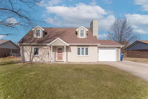 290 Christina Dr, Whiteland, IN 46184