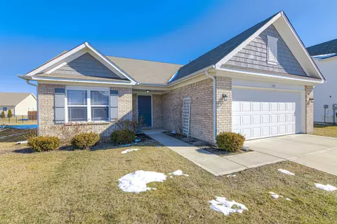 708 Jefferson Park Dr, Pittsboro, IN 46167