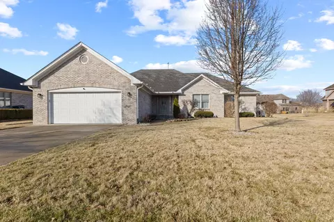3614 Morningside Dr, Greenwood, IN 46143