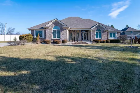 14587 White Hall Cir, Carmel, IN 46033