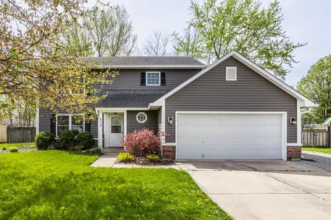 210 E Carolina St, Fortville, IN 46040