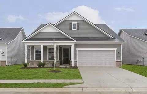 5317 Spyglass Dr, Whitestown, IN 46075