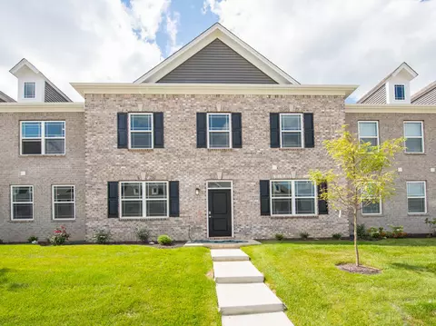 2832 Maricopa Blvd, Whitestown, IN 46075