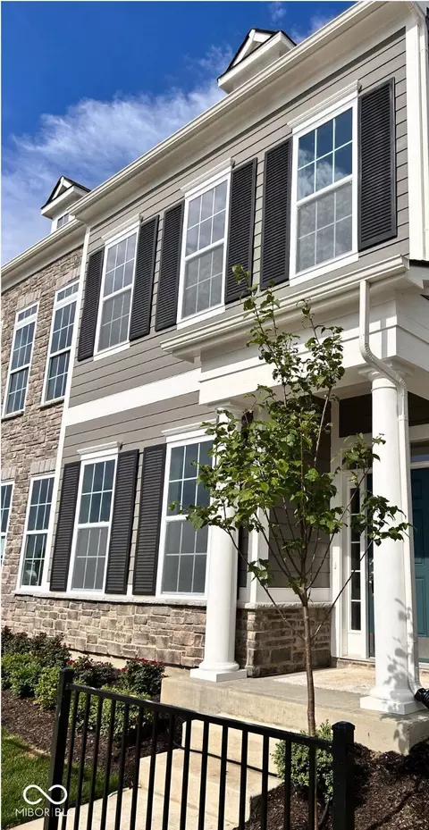 744 Kinzer Ave, Carmel, IN 46032