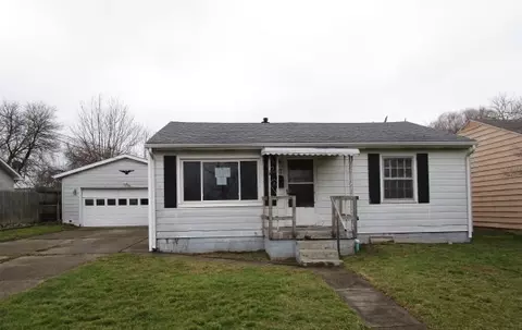 17 N Water St, Chesterfield, IN 46017