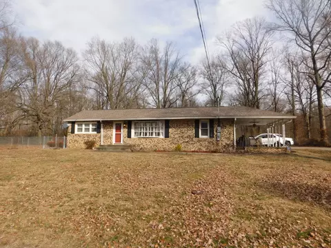 2225 4th Ave, Seelyville, IN 47878