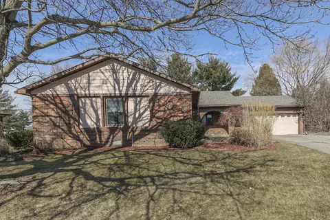 1278 Palo Vista Rd, Greenwood, IN 46143