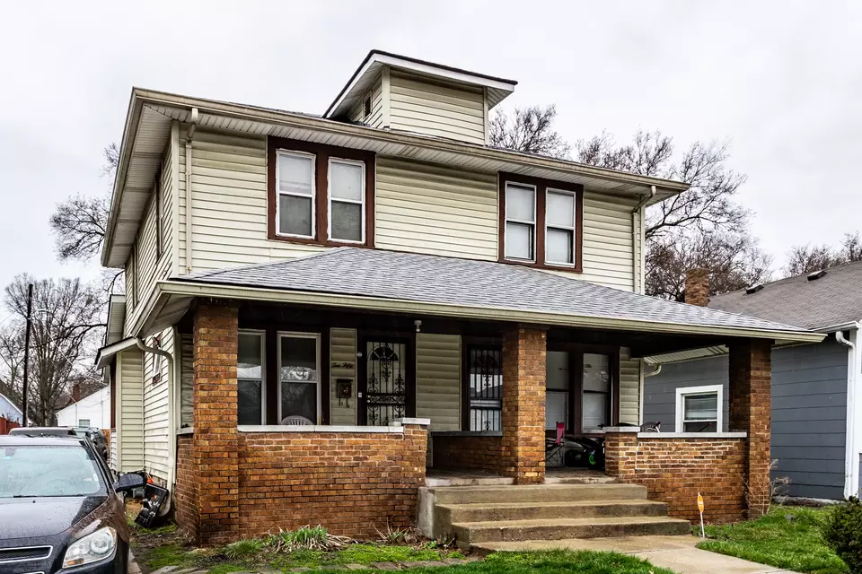  1050-1052 N Warman Ave, Indianapolis, IN 46222 photo 2