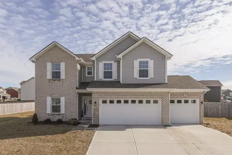 2317 Shadow Trace Way, Greenwood, IN 46143