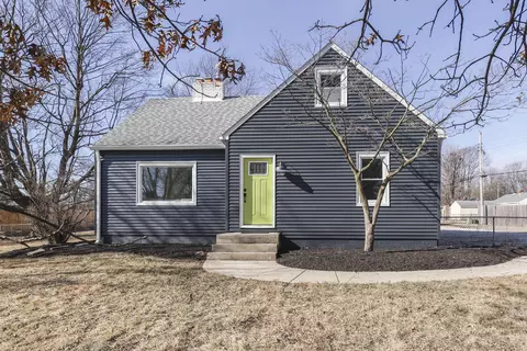 217 Pleasant Ln, Greenwood, IN 46142