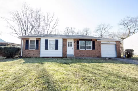 11337 Stoeppelwerth Dr, Indianapolis, IN 46229