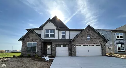 601 Hawking Ct, Danville, IN 46122