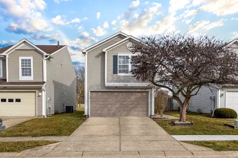 4929 Pembridge Dr, Indianapolis, IN 46254