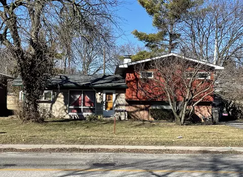 5820 E 10th St, Indianapolis, IN 46219