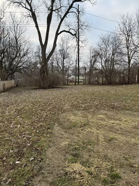 5201 Melrose Ave, Indianapolis, IN 46241