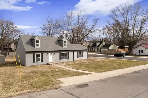 801 Garden Ave, Seymour, IN 47274