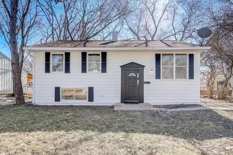 5825 Suburban Dr, Indianapolis, IN 46224