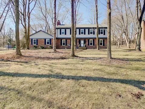 8086 Claridge Rd, Indianapolis, IN 46260