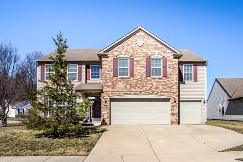 88 W Clear Lake Ln, Westfield, IN 46074