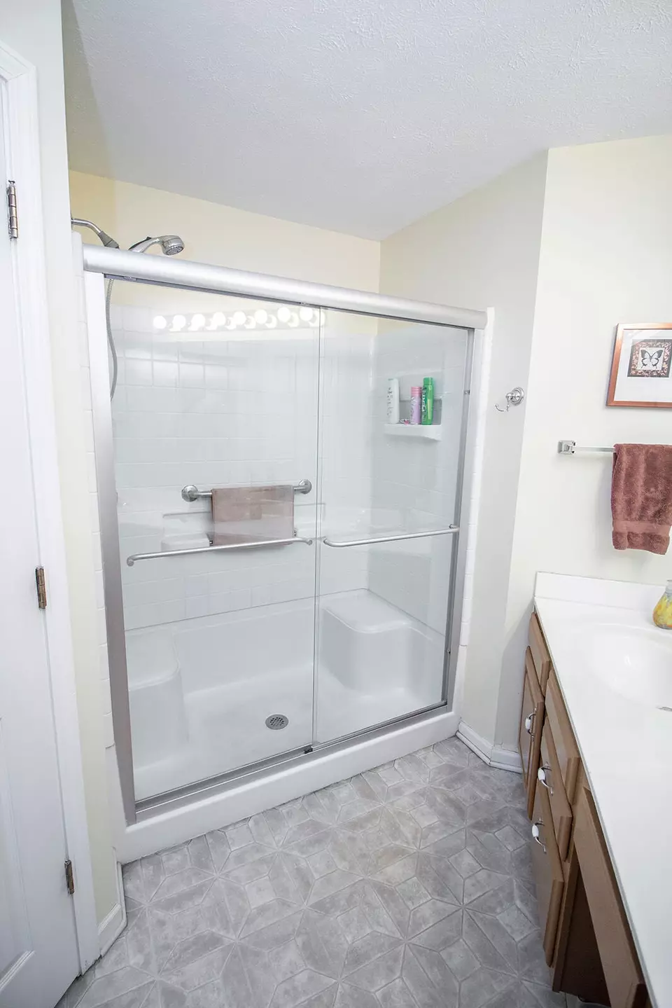 Bath - 20875 Waterscape Way, Noblesville, IN 46062 photo 2 of 2