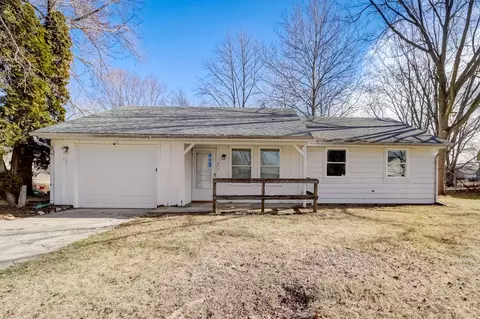 4431 Aristocrat Ct, Indianapolis, IN 46235