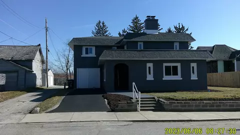 113 S 12th St, Elwood, IN 46036