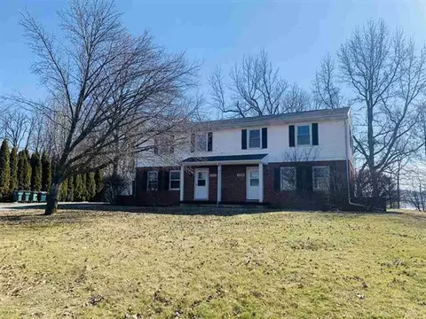 3709 Country Club Ln, Richmond, IN 47374