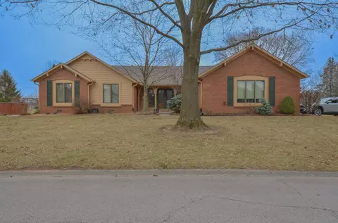 3065 Greensview Dr, Greenwood, IN 46143