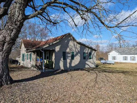 415 N Jackson St, Hartsville, IN 47244
