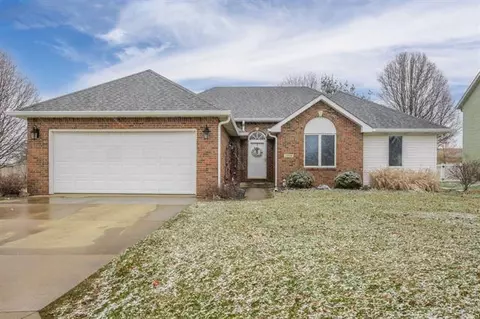 1704 S Ohare Blvd, Yorktown, IN 47396