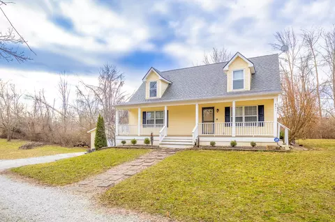 5941 E Kitchen Ln, Mooresville, IN 46158