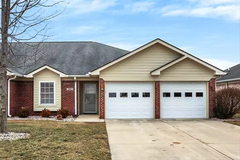 1622 Senior Ct, Shelbyville, IN 46176