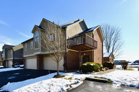 7709 River Rd #8, Indianapolis, IN 46240