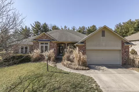 924 Silver Valley Cir, Greenwood, IN 46142
