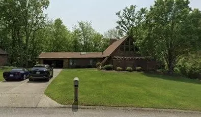 5699 Springhollow Ct, Avon, IN 46123